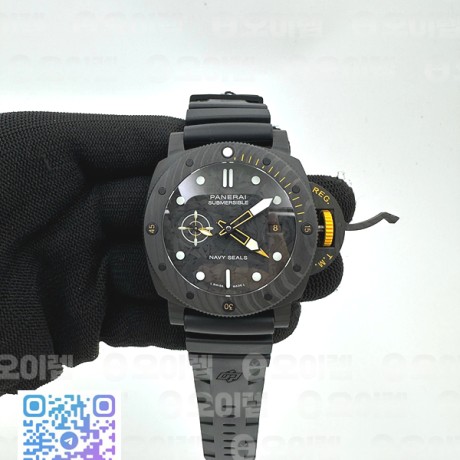 VS공장 파네라이 PAM1324 카보테크 카본다이얼 러버스트랩 PAM1324 Carbotech 44mm GMT VSF 1:1 Best Edition Carbon Dial on Black Rubber Strap P.9011