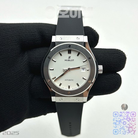 JJ+공장 위블로 클래식퓨전 42mm 화이트다이얼 러버스트랩 Classic Fusion Bang 42mm SS/RU White JJ+F A1110(제이제이플러스)