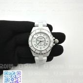 XF공장 샤넬 J12 화이트다이얼 다이아몬드인덱스 33mm 여성용 J-12 Ladies 33mm CER/CER Wht/Dia XF Sw Qtz