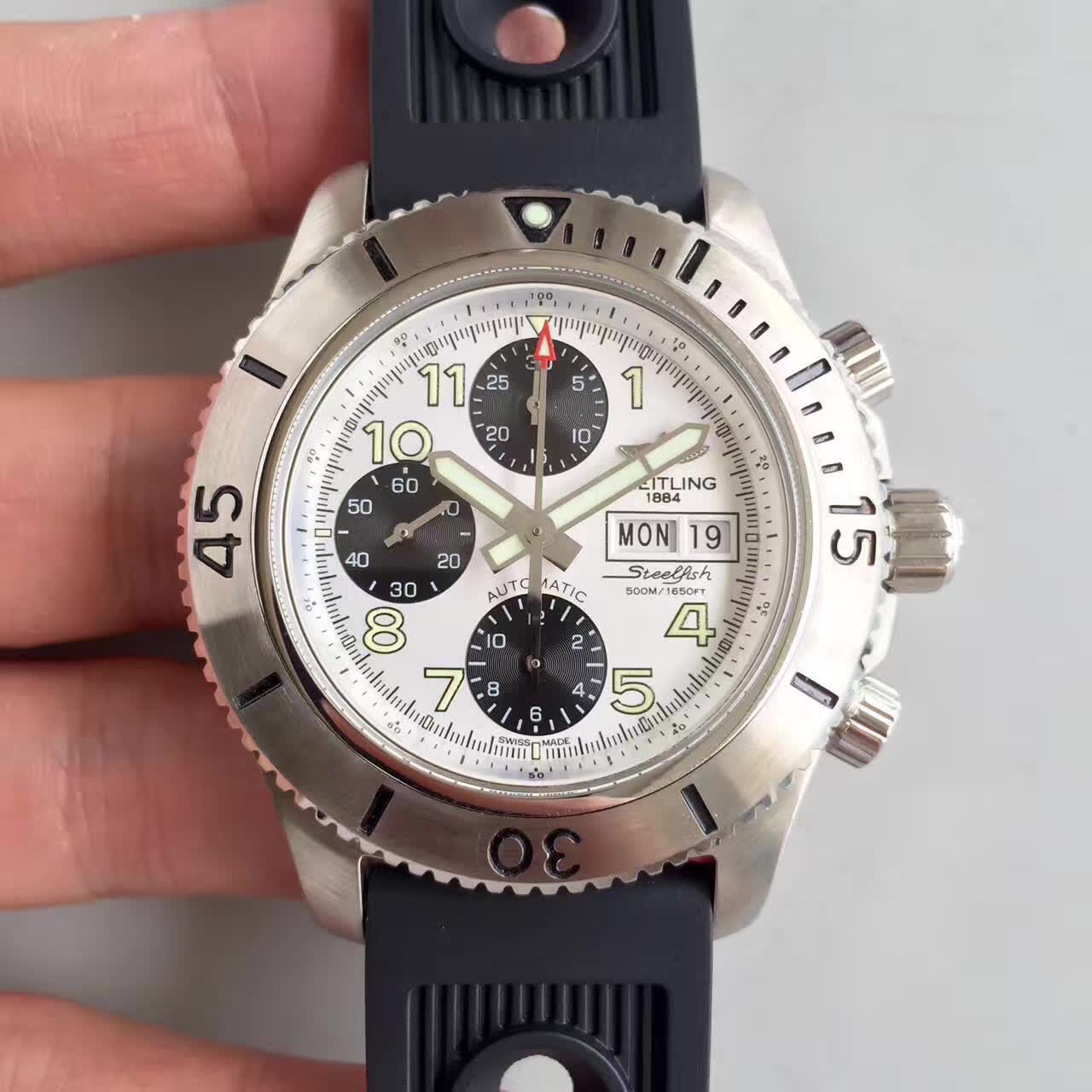 무명공장 브라이틀링 스틸피쉬 크로노그래프 스틸 팬더다이얼 Breitling Steelfish Chronograph SS/White PANDA Dial